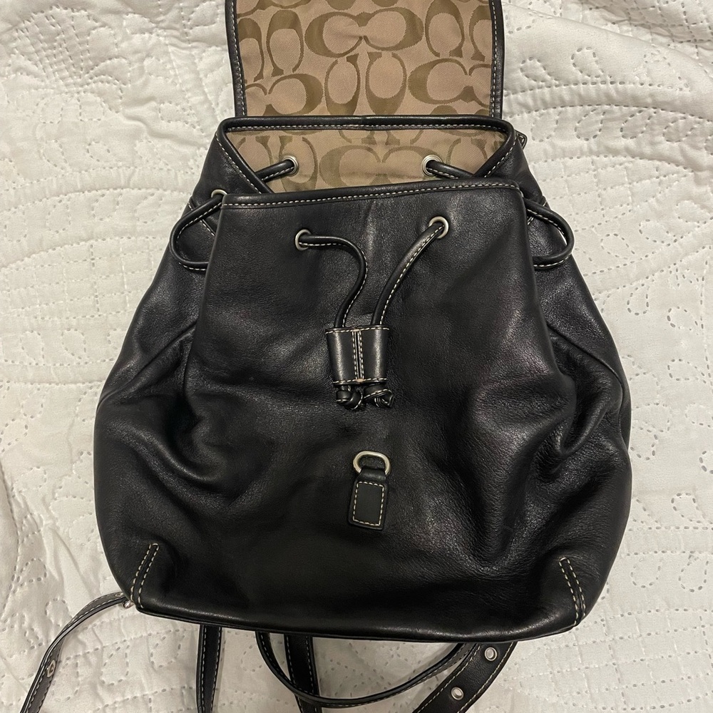 Vintage Coach Black Leather Legacy Backpack 9368 - Picture 4 of 6